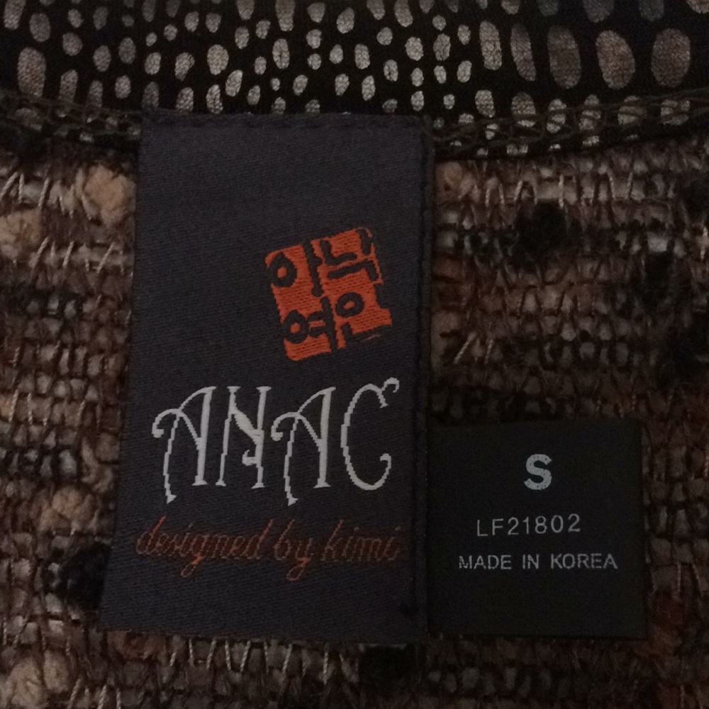 ANAC designed by Kimi Sweater - Picture 8 of 8